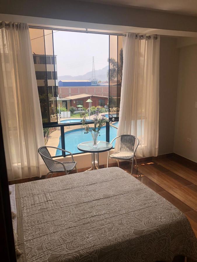 Mi Pequeno Club Hotel Lima Bagian luar foto