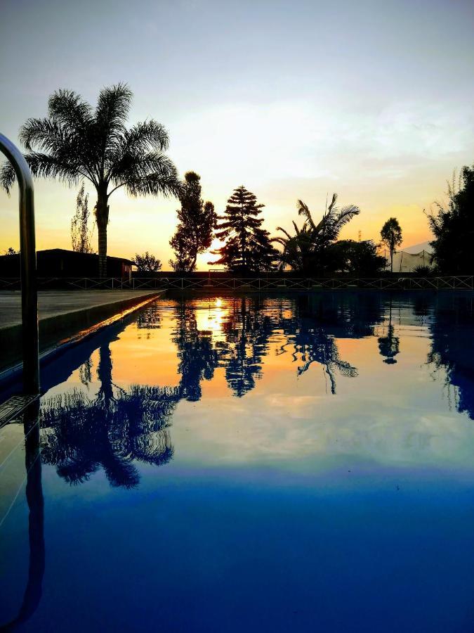 Mi Pequeno Club Hotel Lima Bagian luar foto
